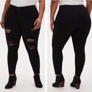 Torrid Sky High Skinny Distressed Jeans Size 26